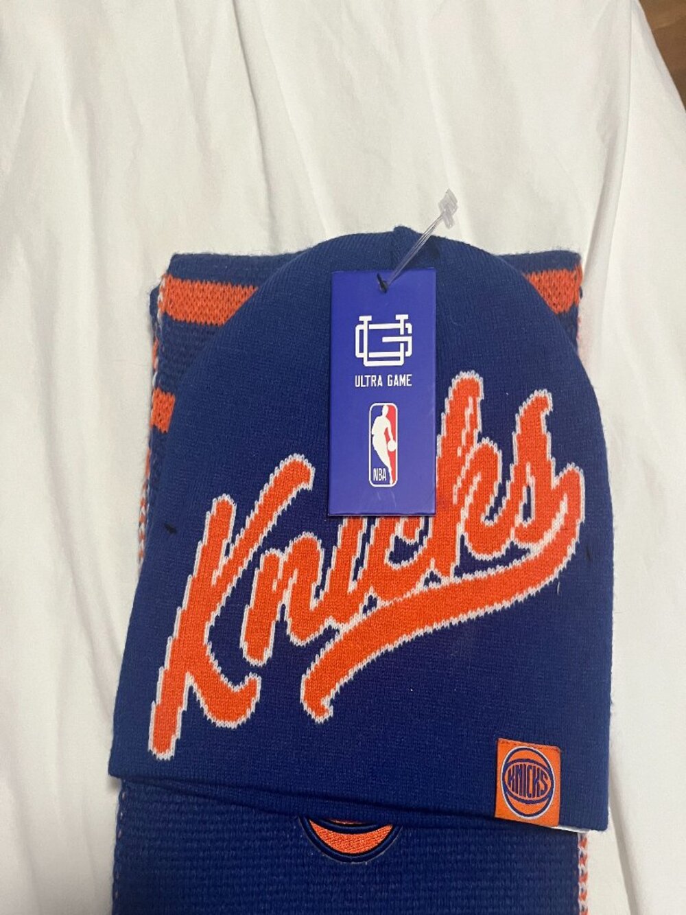NBA NY Knicks Hat and Scarf Duo